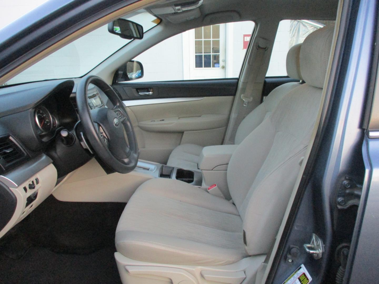 2013 Subaru Outback 2.5i (4S4BRBAC5D3) with an 2.5L H4 DOHC 16V engine, AUTOMATIC transmission, located at 540a Delsea Drive, Sewell, NJ, 08080, (856) 589-6888, 39.752560, -75.111206 - Photo#13